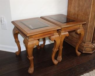 2 ACCENT TABLES