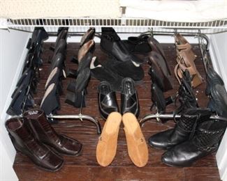 WOMEN’S SHOES SIZE 7 1/2