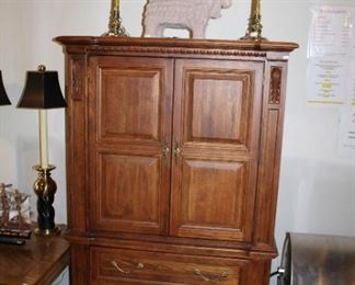 ARMOIRE, LAMPS