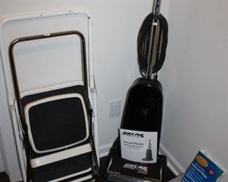 STEPSTOOLS, RIKCAR VACUUM