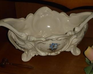 Ivory porcelain bowl