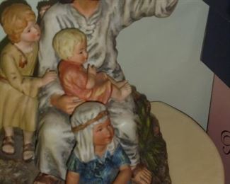 1 of 2 figurines of Christ w/children