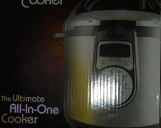 NIB Ultra Cooker all in one cooker