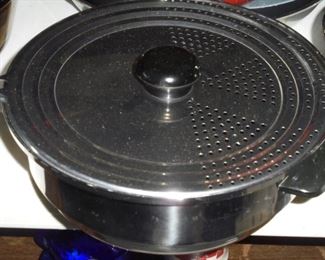 Steamer with lid