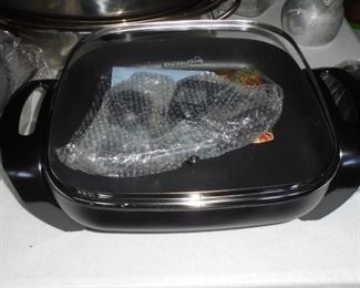 New electric skillet w/lid