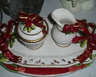 Christmas platter w/creamer & sugar bowl