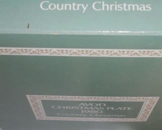8th  edition 1980  Avon  Christmas Memories  Sharing the Christmas Spirit