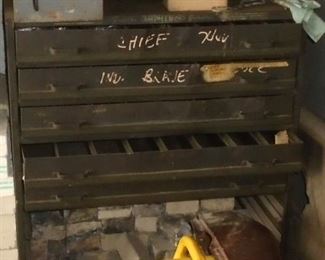 PARTS CABINET