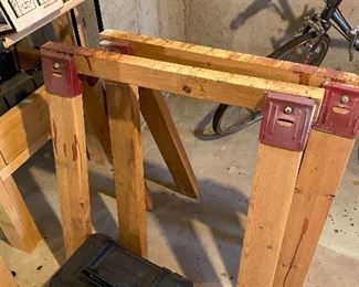 Tool stand saw horse