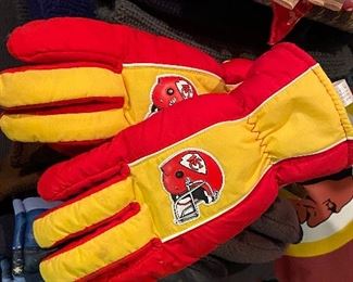 Chiefs gloves