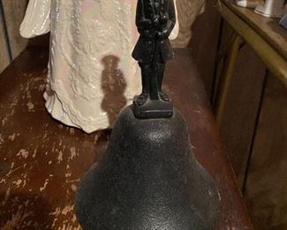 Cast iron bell with Civil War Soldier on top (2)