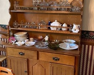 Beautiful oak China cabinet/hutch with plate rack topper