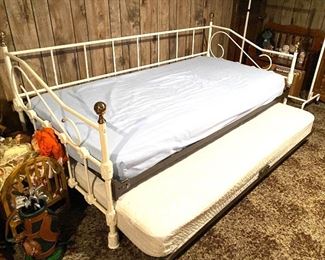 Twin trundle beds (2) with white/brass bed frame
