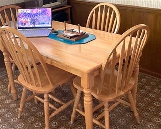 Kitchen table with four chairs, great condition, clean