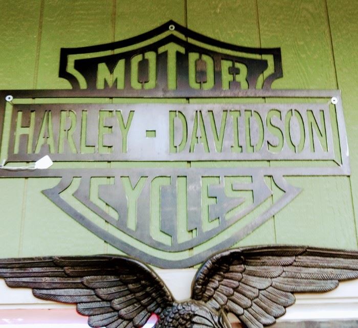 Metal Harley Davidson Sign w/ large cast aluminum Eagle