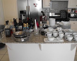 Pottery Barn Great White China Set  