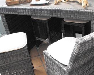 Outdoor patio/terrace dining table & 4 chairs 