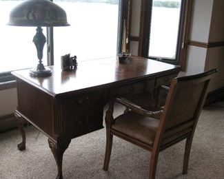 desk with chair, reverse painted lamp