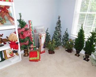 More Christmas decorations