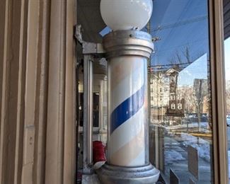 Working Barber shop light