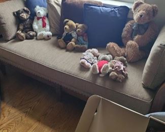 Teddy bears and Daybed