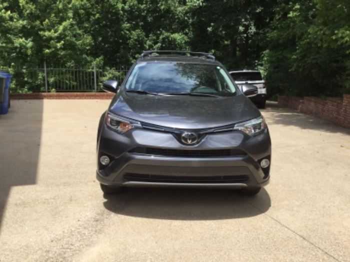 2018 Toyota RAV4/4 Door SUV/FWD LIMITED FULLY LOADED Color is Magnetic Gray  Metallic  only 8,300 miles package also includes RAV 4 Sidebars and much more! 