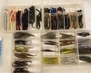 large lot plastic frogs worms flakes