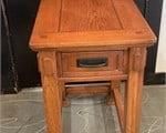 OAK SIDE TABE W/ ONE DRAWER VERY CLEAN
