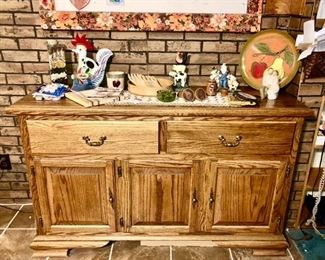 Buffet misc. kitchen items