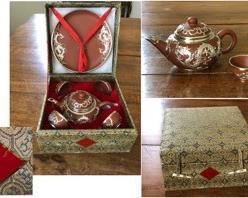 HALF OFF!  $20.00 NOW, WAS $40.00.................Tea Set, Gift from one of Piero’s colleagues in China
For reference, the box is 6”3/4”L x 6”3/4”W x 3.5”H 