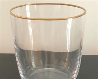 CLEARANCE ! $40.00 NOW, WAS $100.00......................Venetian Murano Glass Vase By Venetian glass blowing maestro Alessandro Moretti, circa 1990, Venezia, Italy Signed by the Maestro
Vase is 5”3/4”L x 4”3/4”W x 9’1/4”H