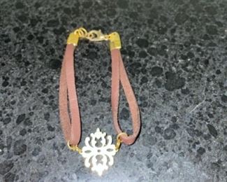 Costume Jewelry Bracelet with Gold Pendant