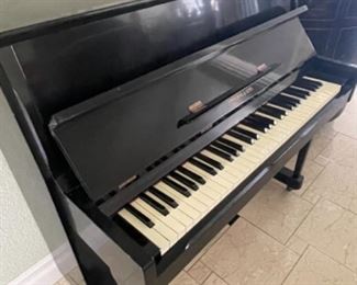 Zimmering & Sons Piano