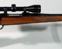 Ruger M77 7mm REM MAG Bolt Action Rifle SN# 78-80196, With Simmons 3x-9 x 40 Scope #1038