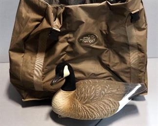 Bigfoot B2 Canadian Goose Full Body Floater Decoys, Qty 6, In Carry Bag With Individual Compartments
