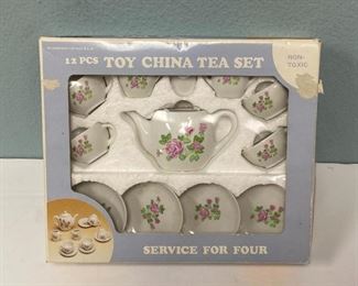 12pcs Childrens Kids China Tea Set Boxed