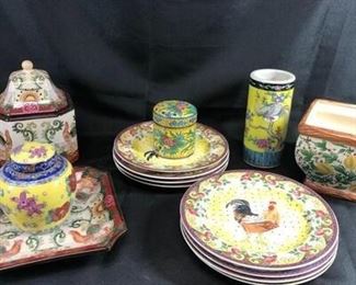 Lot Various pieces of China and pottery
