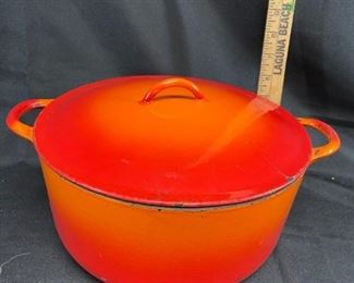 Perowned Descowear Dutch oven red orange made in Belgium