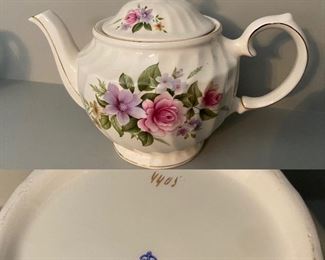 Porcelain Windsor Made in England Teapot