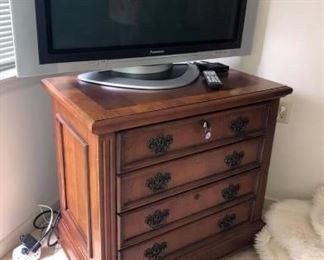 Wood Two drawer locking double sided file cabinet: $200
33.5”x18”deep, 32”H
Flat Screen TV $150