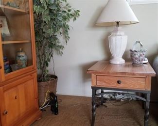 Matching end table
$125