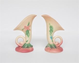 Matching pair of wonderful small Hull USA vases