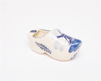 Vintage Delft Blue ceramic "wooden shoe"