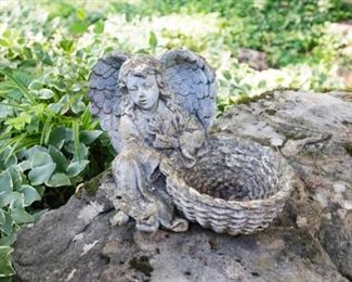 Lawn art made of resin or plastic