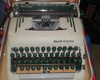 Hi Smith Corona typewriter
