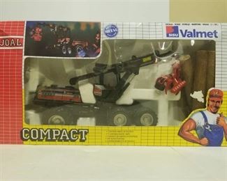JOEL Compact Valmet Forest Harvester / 1/35 scale / see PIX / NIB