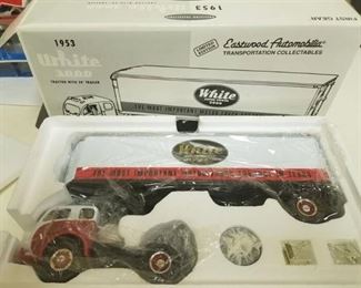 First Gear 1953 White 3000 Tractor w/30' Trailer / WHITE Super Power 3000/1/34 scale / NIB