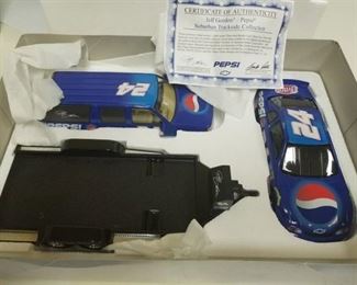Action Brookfield Collectors Guild /1 of 2406 / Pepsi Van, Race Car and Trailer / 1/24 scale / See PIX / NIB