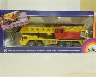 SIKU 4110 Hydraulic Crane Truck / 1/55 scale / Made in Germany / NIB