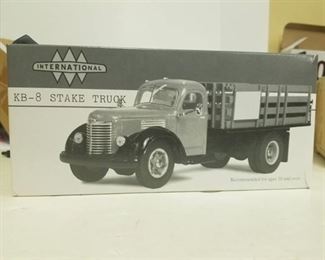 First Gear International KB-8 Stake Truck / 1/34 scale / NIB